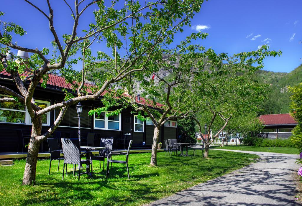 Gaupnetunet Hotell Og Hytter Exterior photo